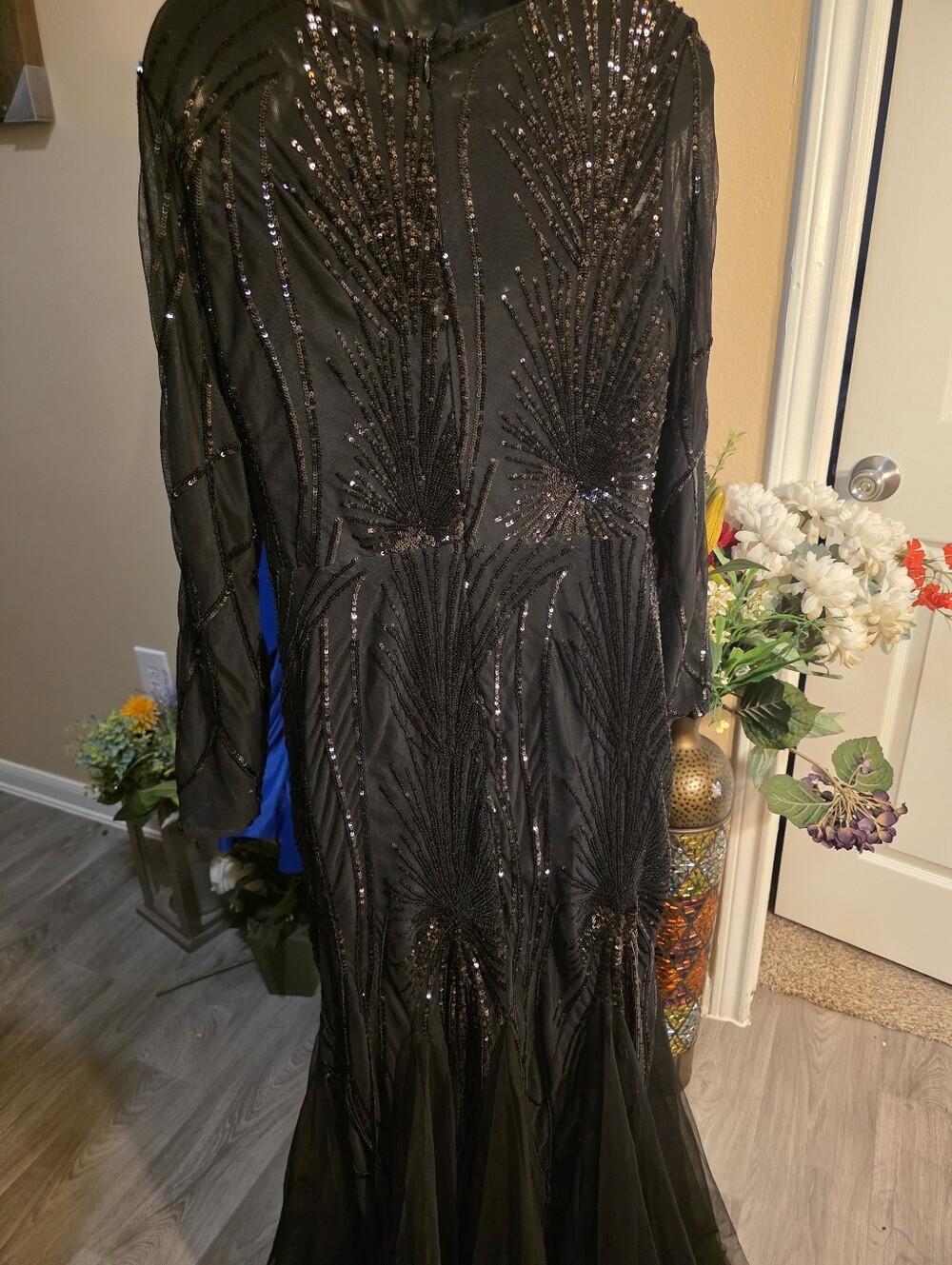 Black Sequin Long Sleeve Evening Dress - Elegant Formal Gown
